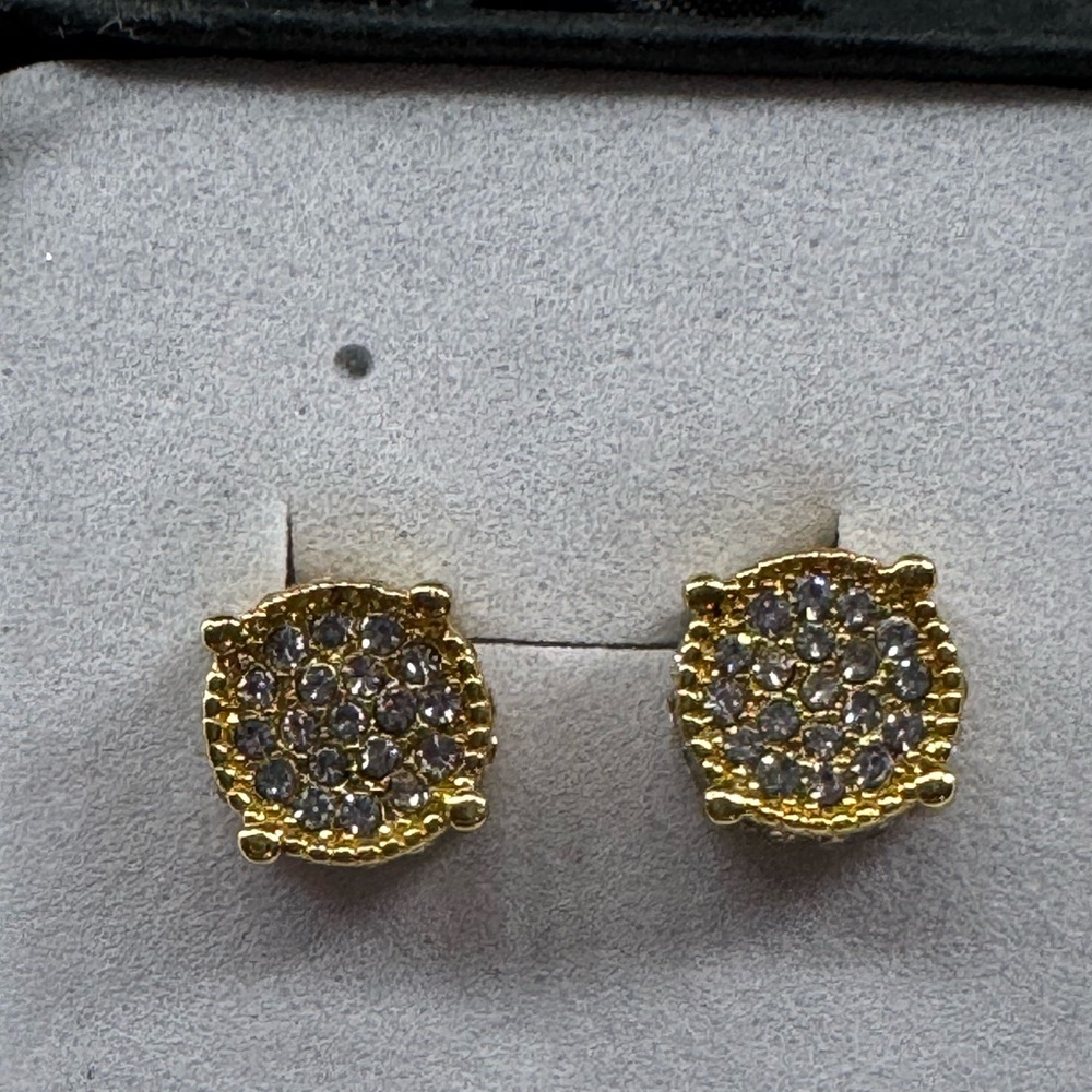 CZ MICRO NAIL GOLDTONE STUD EARRINGS BOXED ANS READY TO GIFT - Picture 3 of 12